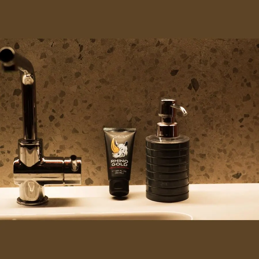 Rhino Gold Gel — fotografie